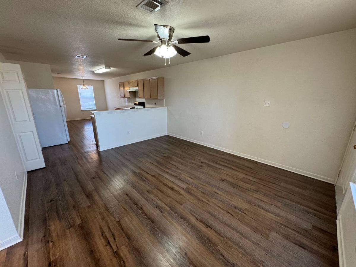 Apartment for rent at 1606 Dugger Circle, Killeen, TX 76543