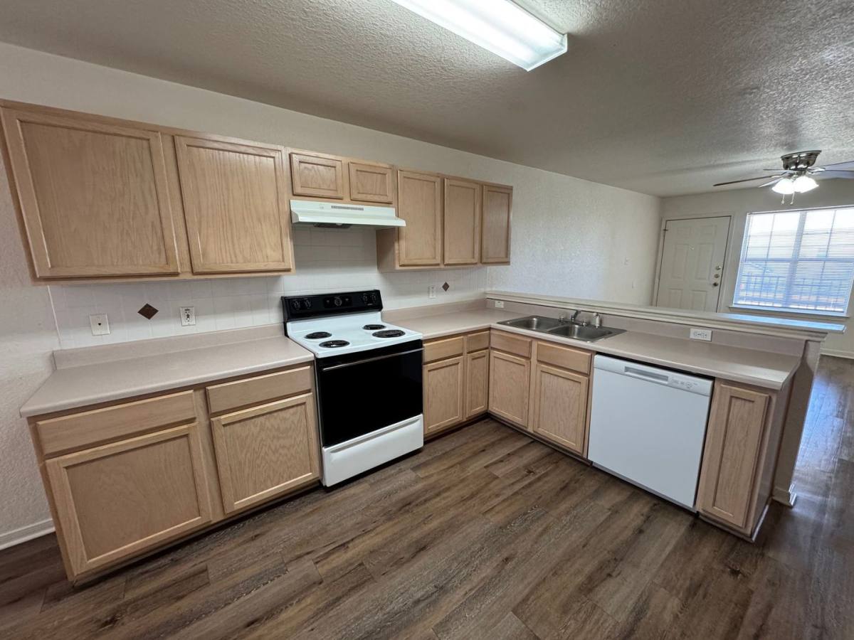 Apartment for rent at 1606 Dugger Circle, Killeen, TX 76543