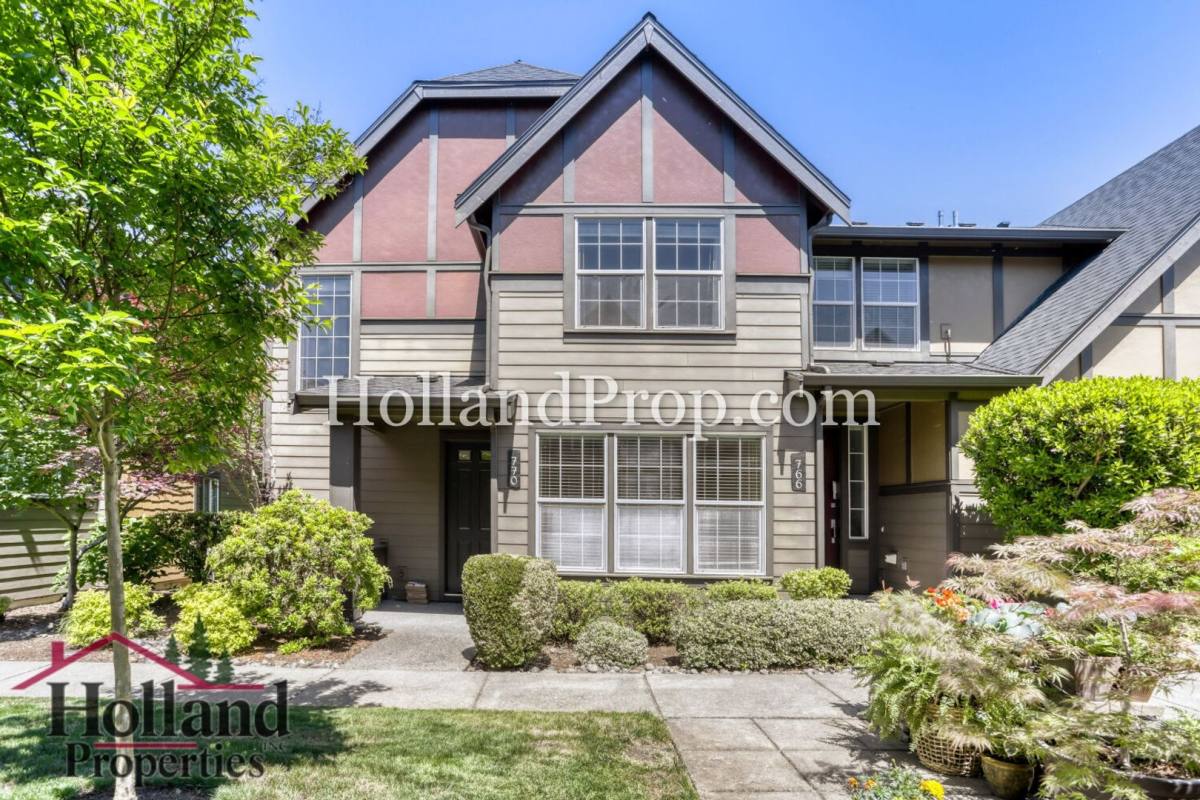 House for rent at 770 NE 72nd Ave, Hillsboro, OR 97124