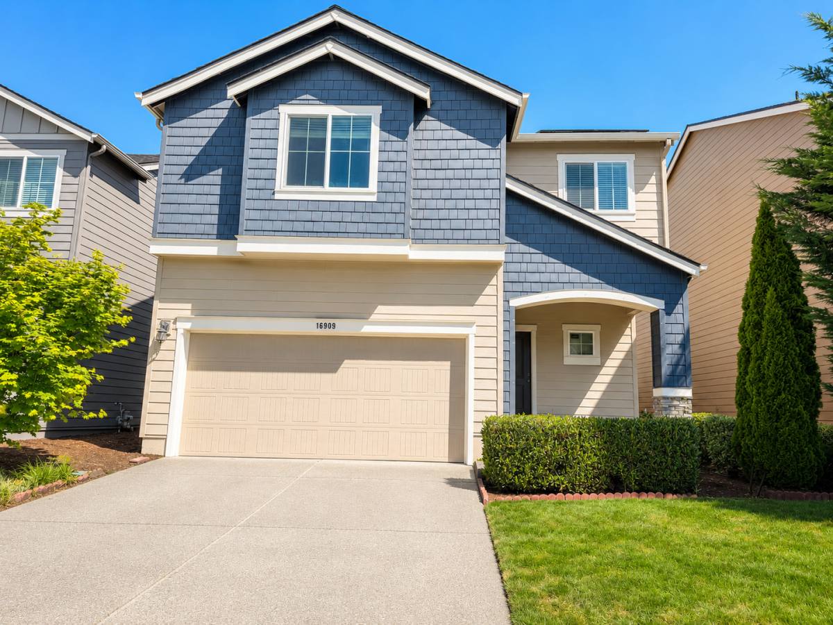 House for rent at 16909 NW Viola St, Portland, OR 97229