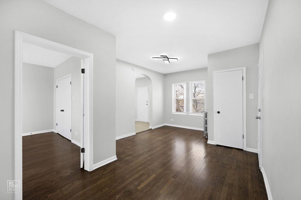 Apartment for rent at 6149 W N Ave, Oak Park, IL 60302