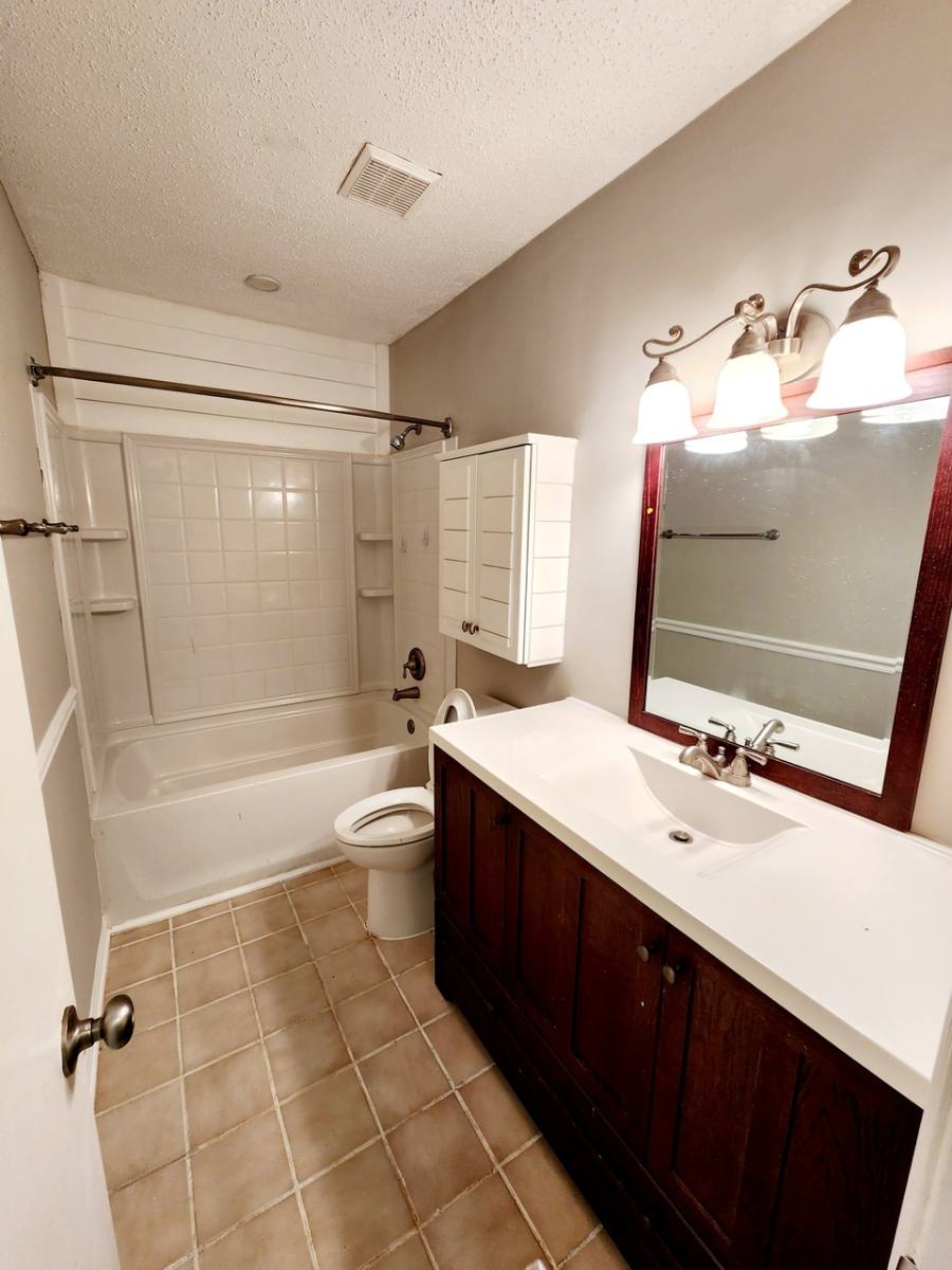 House for rent at 14012 Hurstland Dr SW, Huntsville, AL 35803