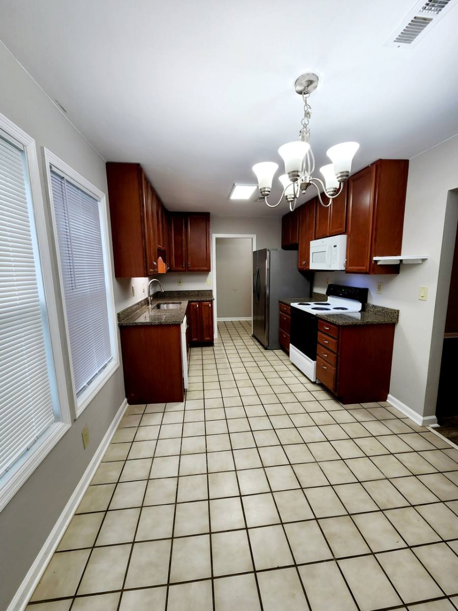 House for rent at 14012 Hurstland Dr SW, Huntsville, AL 35803