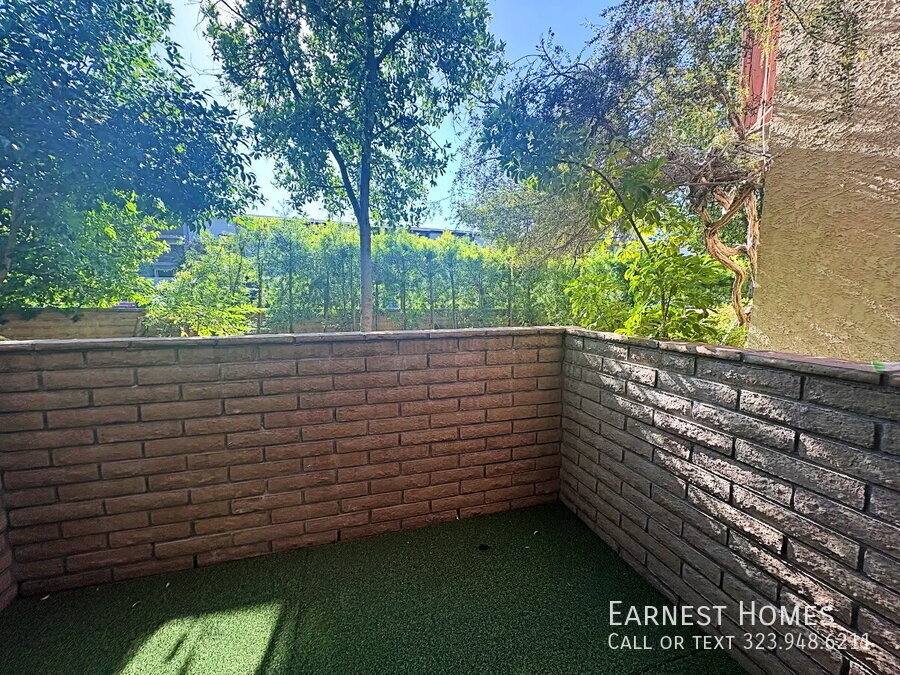 Townhouse for rent at 21930 Marylee St #97, Woodland Hills, CA 91367