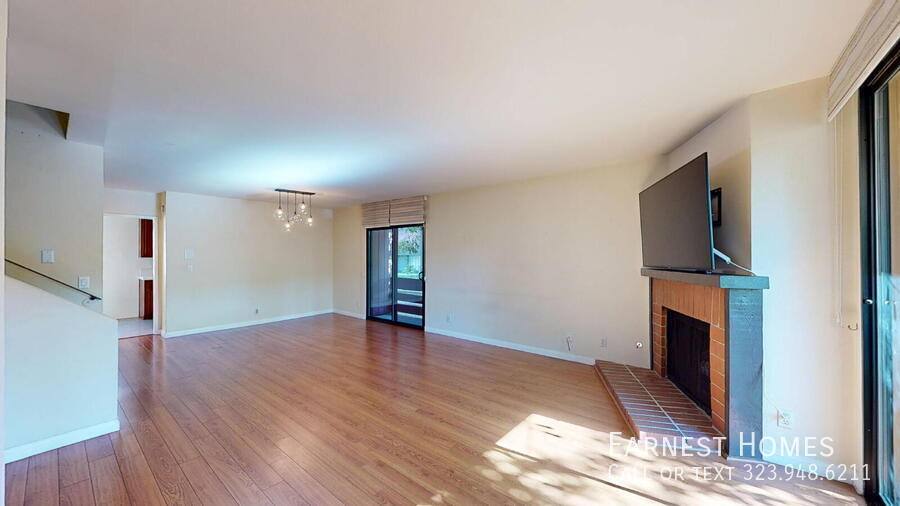 Townhouse for rent at 21930 Marylee St #97, Woodland Hills, CA 91367