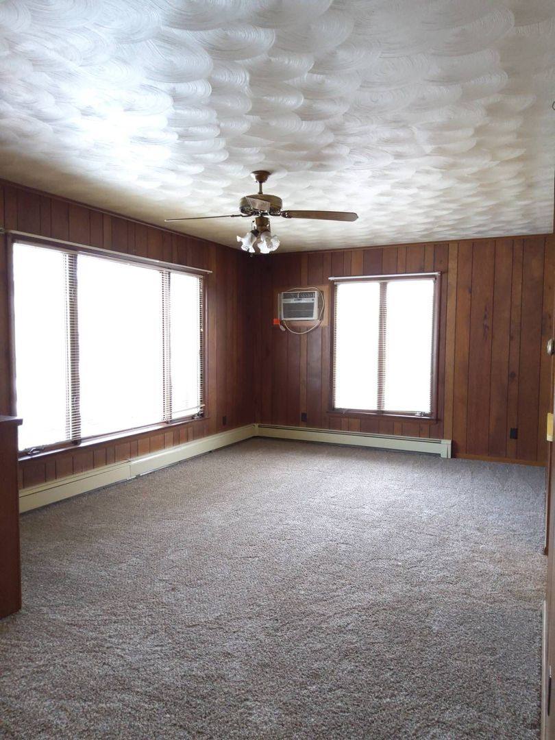 House for rent at 213 Crystal Valley Dr, Middlebury, IN 46540