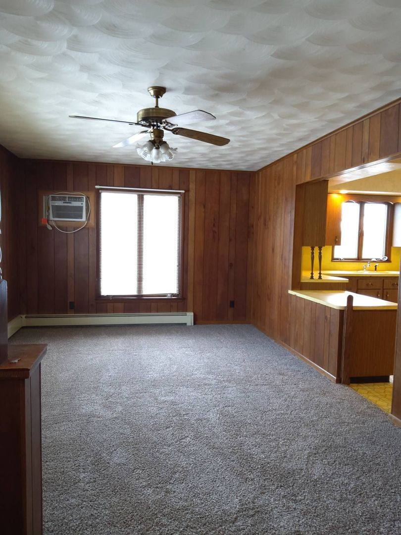 House for rent at 213 Crystal Valley Dr, Middlebury, IN 46540