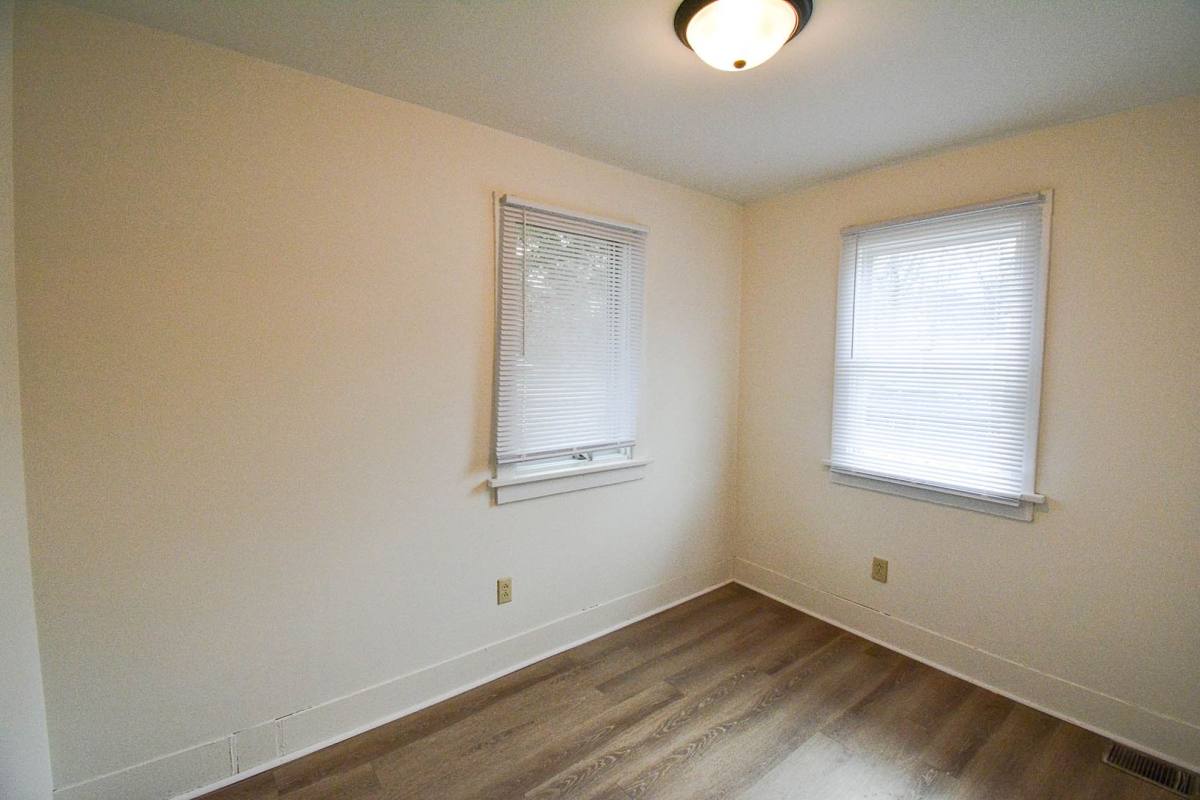 House for rent at 1909 5th St SW, Rochester, MN 55902