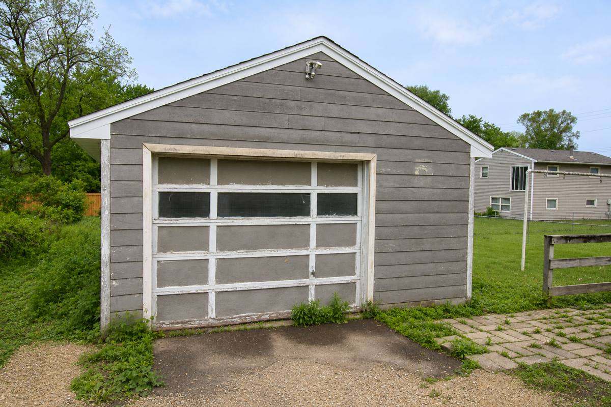 House for rent at 1909 5th St SW, Rochester, MN 55902