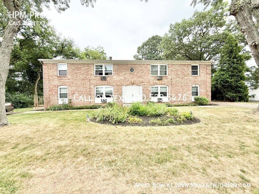 Apartment for rent at 839 34th St NW #3, Canton, OH 44709