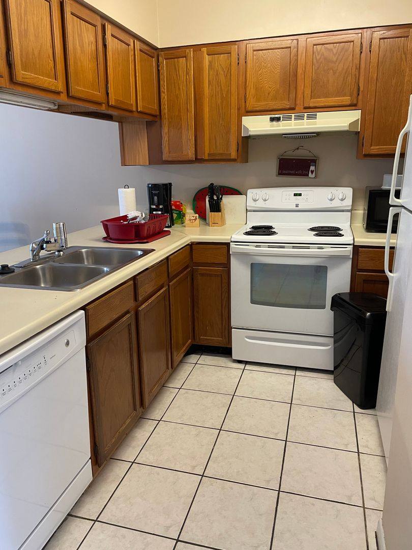 Townhouse for rent at 8126 Surf Dr, Panama City, FL 32408