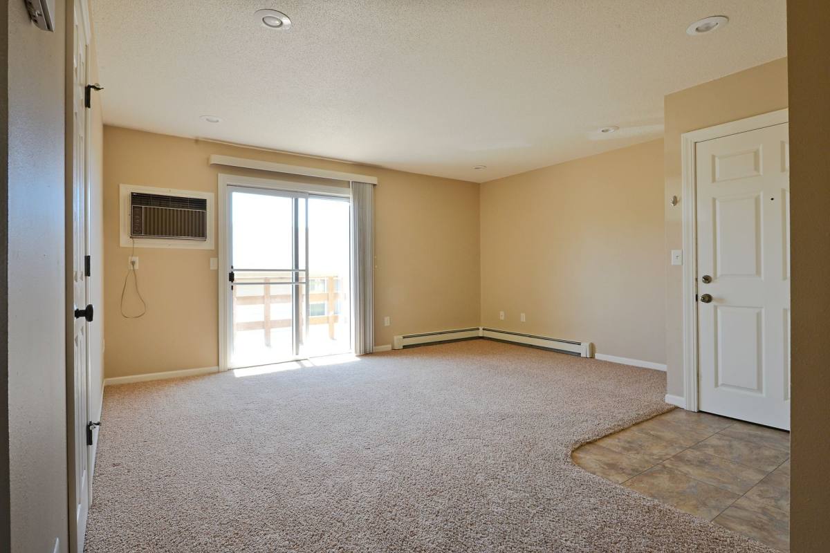 Apartment for rent at 1509 12th St NW, Minot, ND 58703