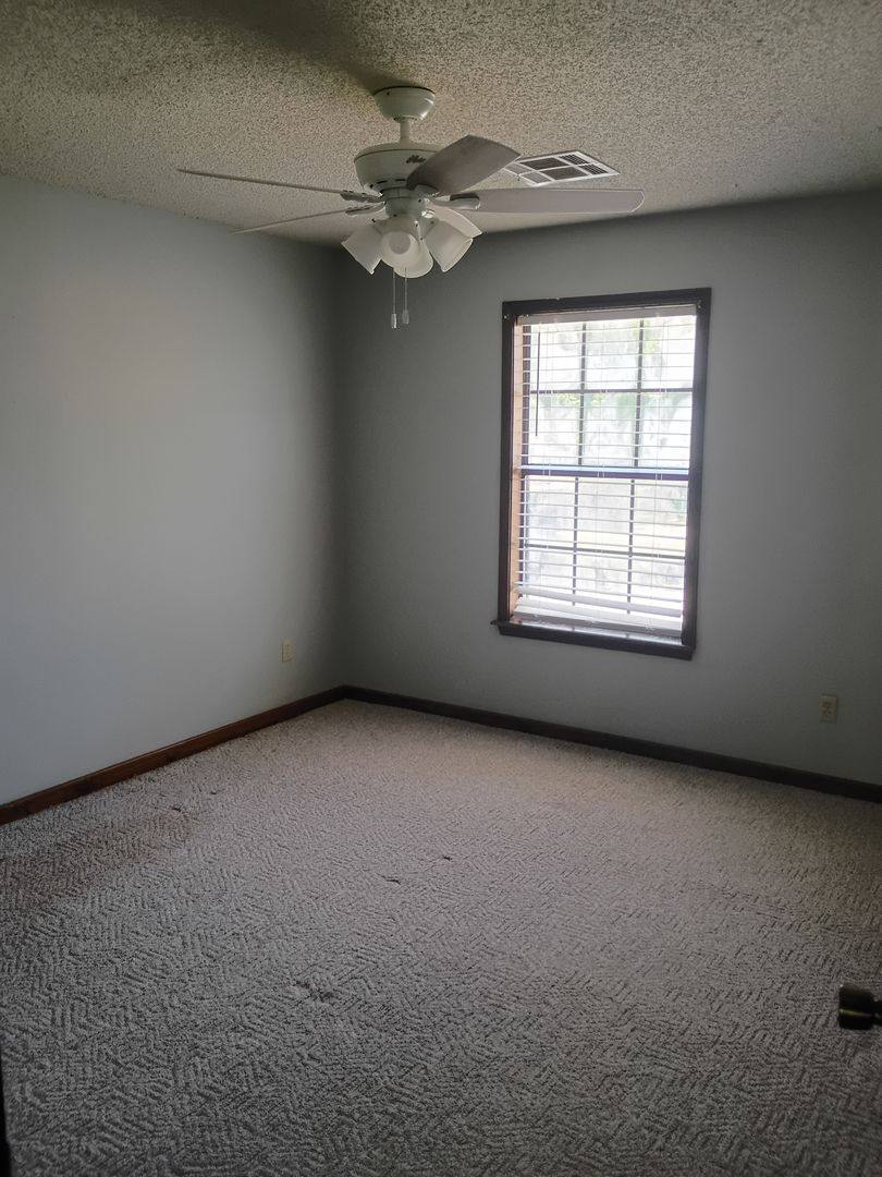 Apartment for rent at 1400 Jacobs, Fort Smith, AR 72908