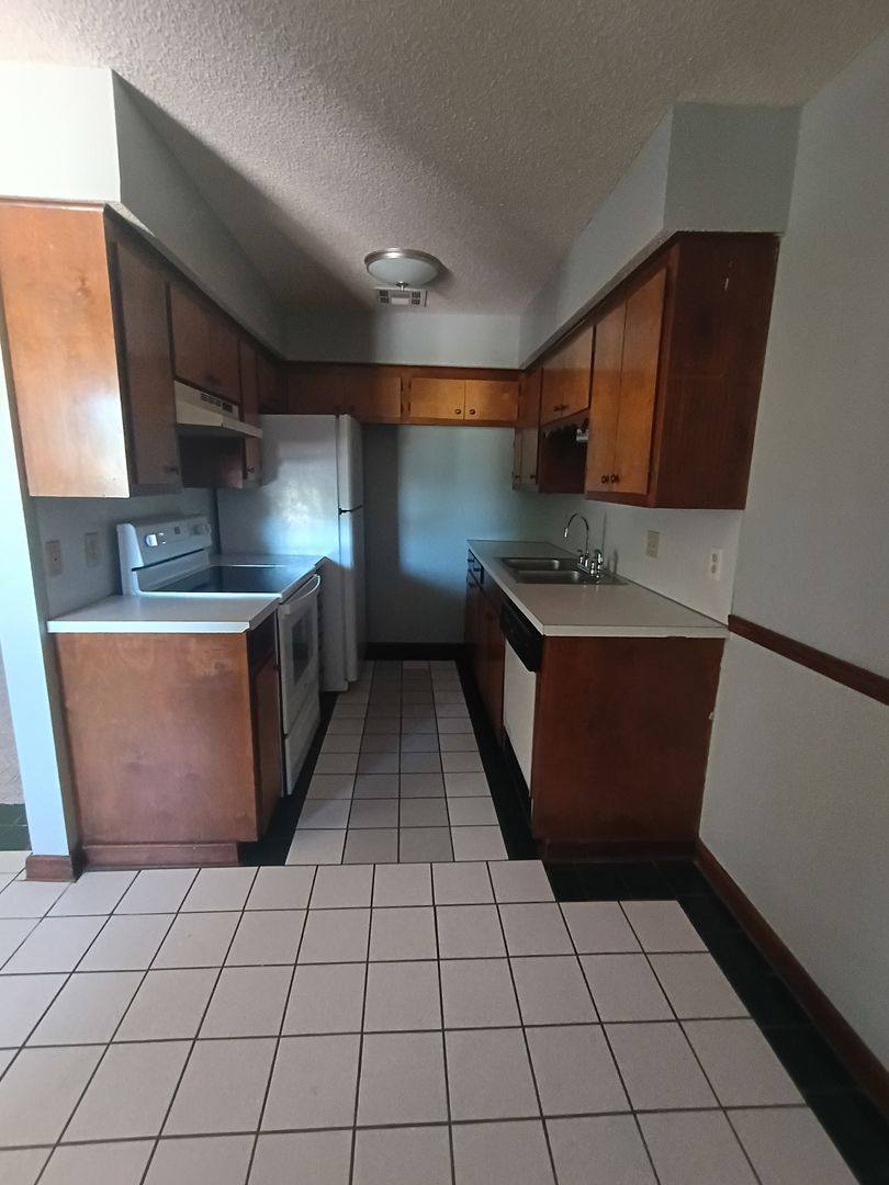 Apartment for rent at 1400 Jacobs, Fort Smith, AR 72908