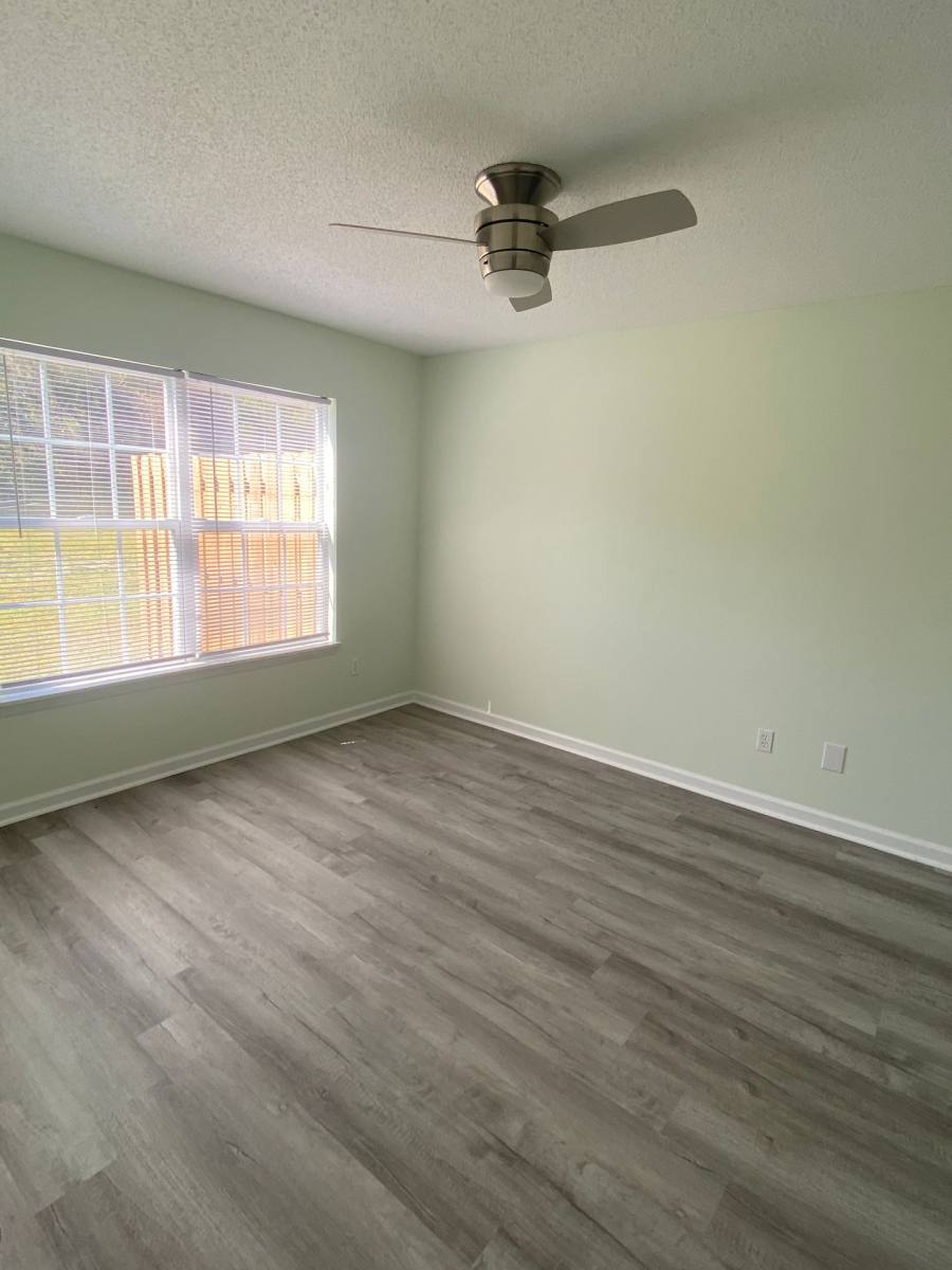 Apartment for rent at 15841 Highway, Hampstead, NC 28443
