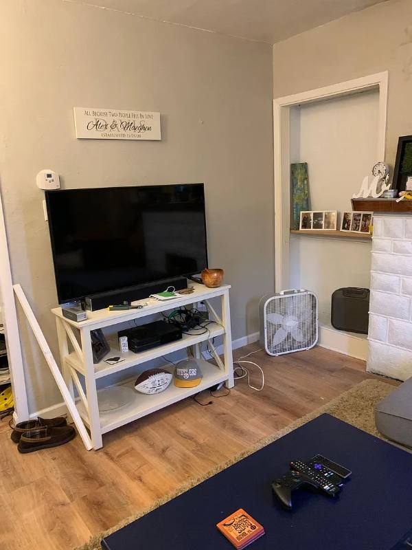 Apartment for rent at 400 Kingsboro St #2, Pittsburgh, PA 15211