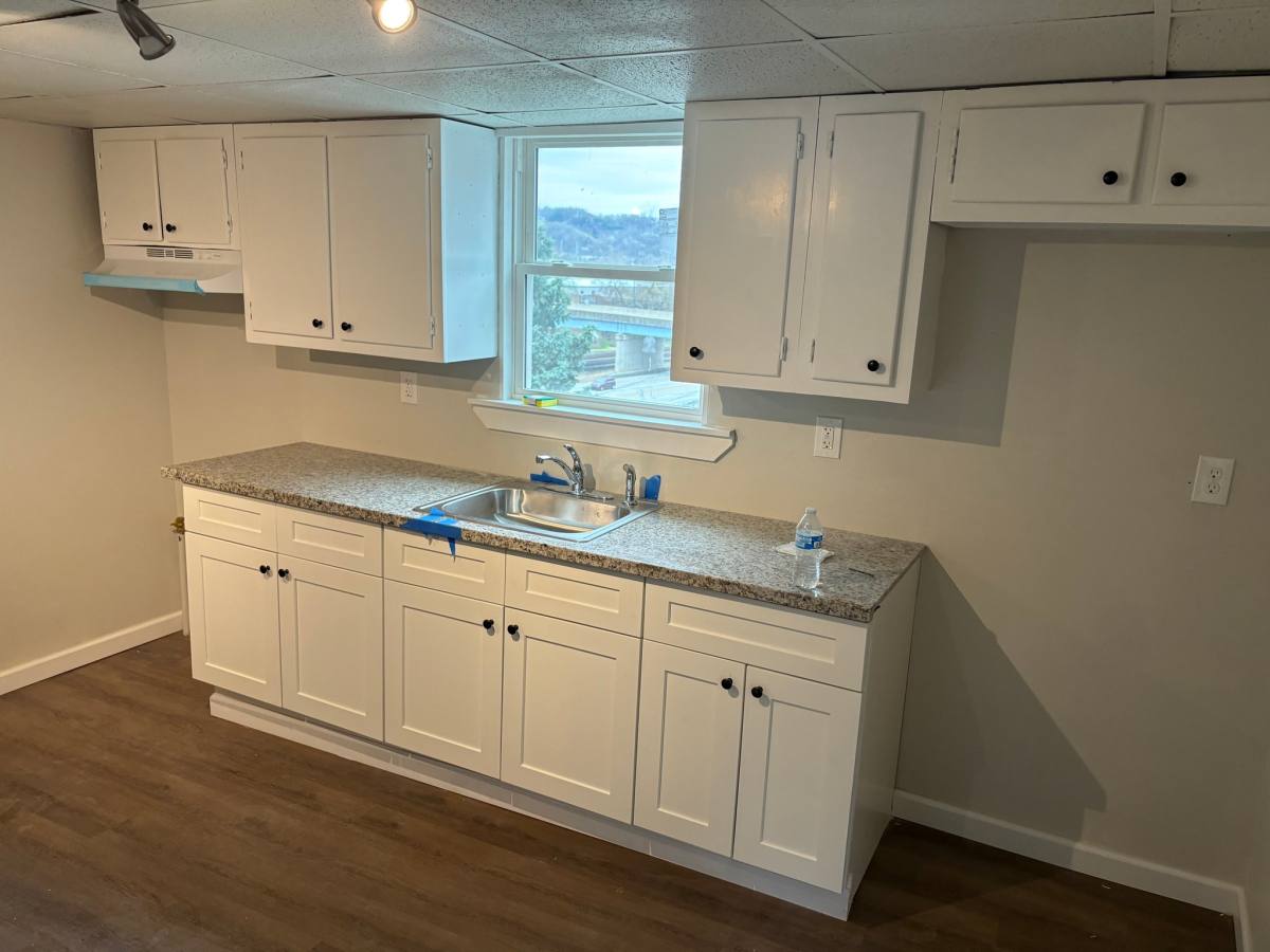 Apartment for rent at 281-283 Beaver St #283 3, Leetsdale, PA 15056