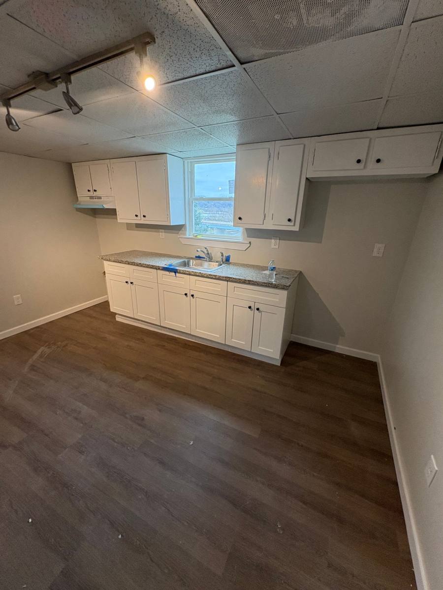 Apartment for rent at 281-283 Beaver St #283 3, Leetsdale, PA 15056