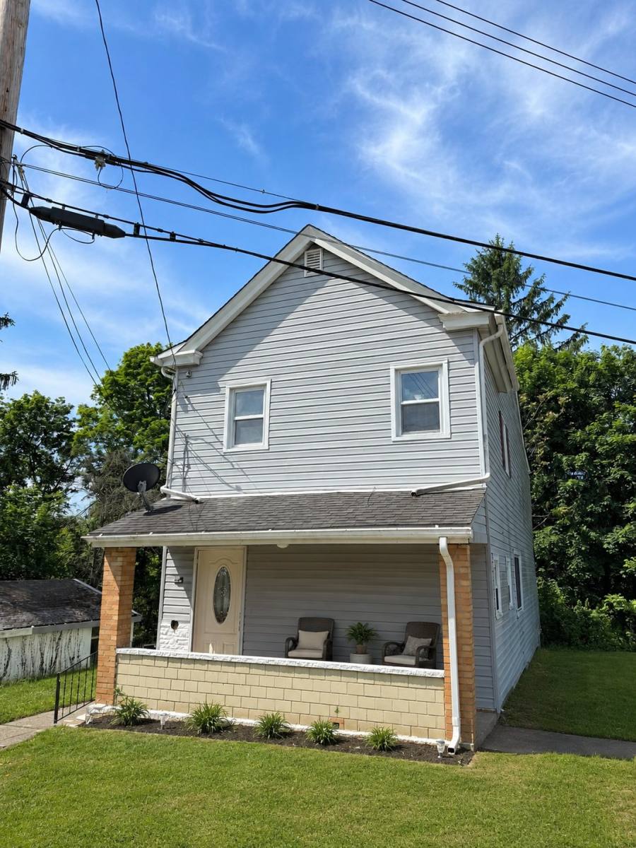 House for rent at 135 Dunn St, McKees Rocks, PA 15136