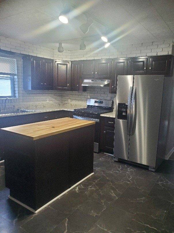 House for rent at 22 Shumate Ave, Maryland Heights, MO 63043