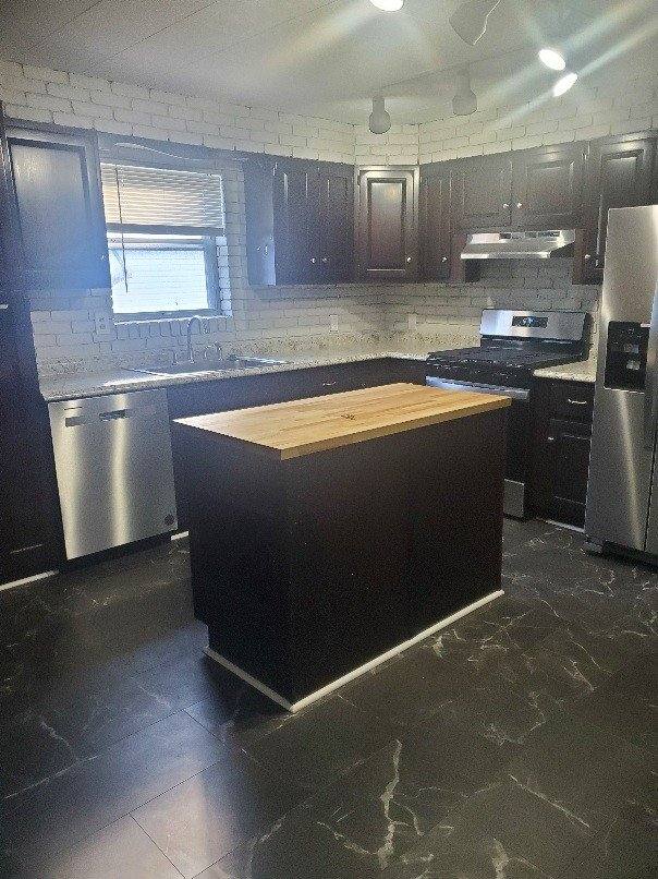 House for rent at 22 Shumate Ave, Maryland Heights, MO 63043