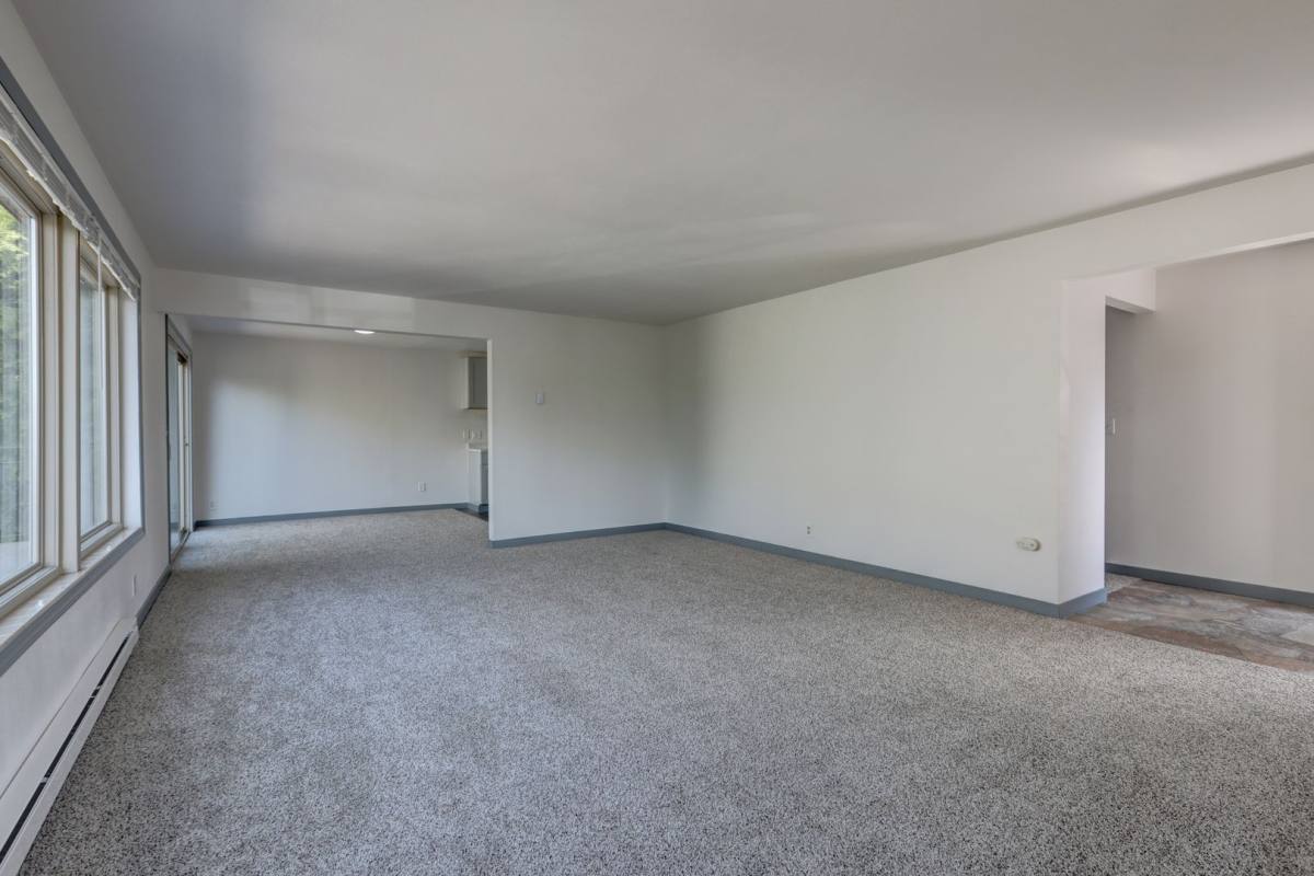 Apartment for rent at 11701 Greenwood Ave N, Seattle, WA 98133