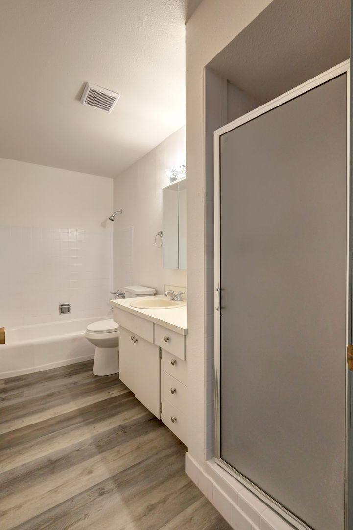 Apartment for rent at 11701 Greenwood Ave N, Seattle, WA 98133