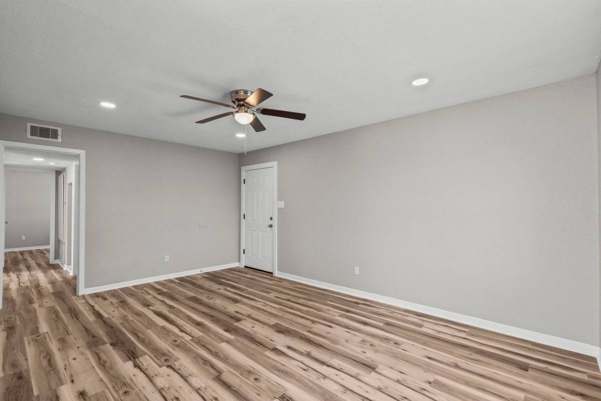 Apartment for rent at 1927 Ave M 1 #2, Galveston, TX 77550