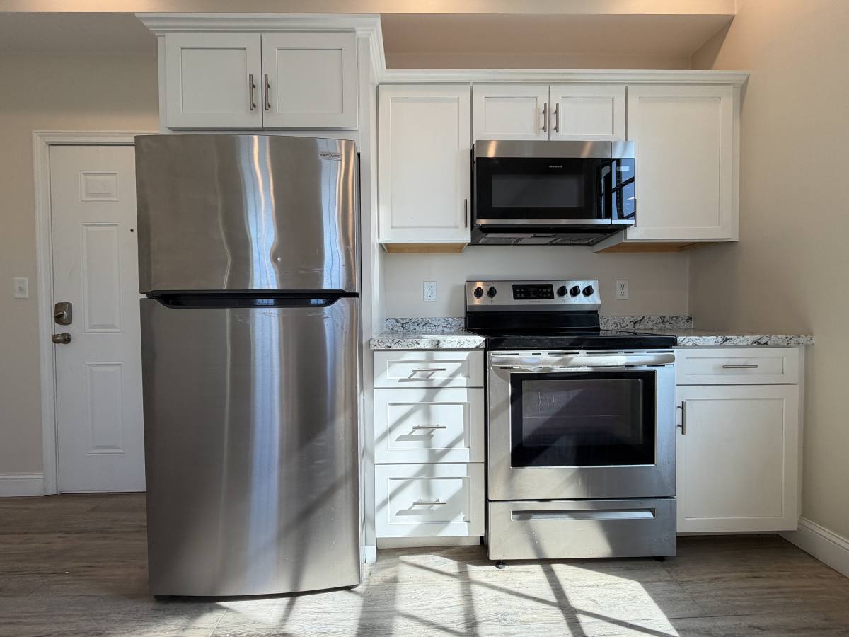 Apartment for rent at 275 Broadway St #201, Methuen, MA 01844
