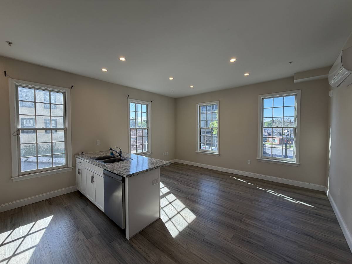 Apartment for rent at 275 Broadway St #201, Methuen, MA 01844