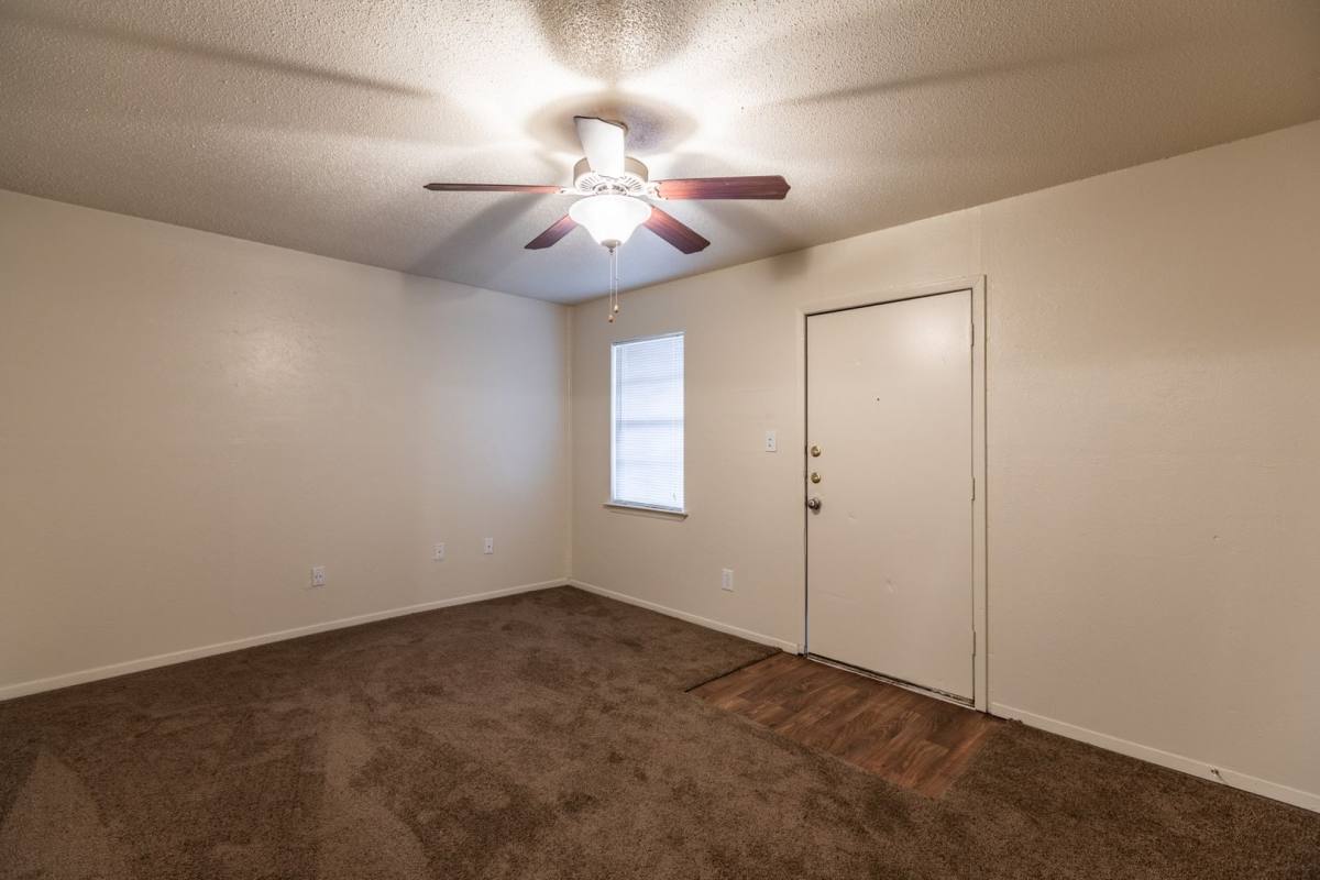 Apartment for rent at 1814 B Hunt St, Commerce, TX 75428
