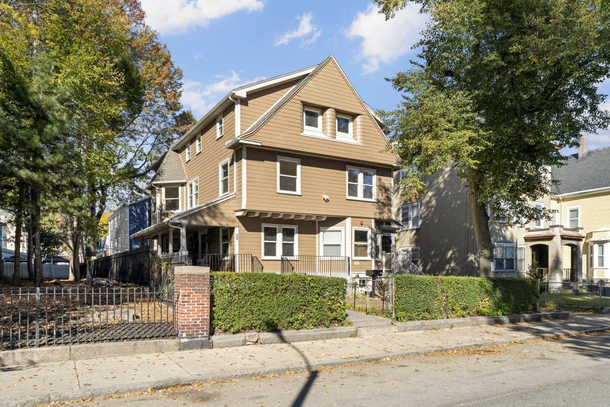 Apartment for rent at 27 Perrin St #1, Roxbury, MA 02119