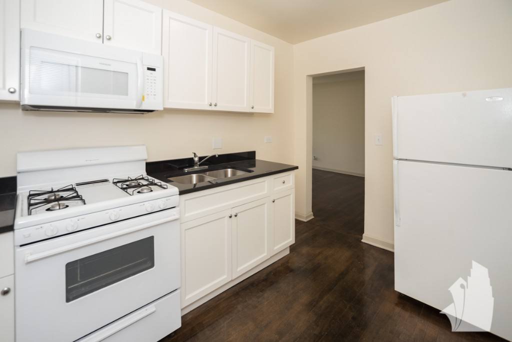 Apartment for rent at 5748 N Winthrop Ave #302, Chicago, IL 60660