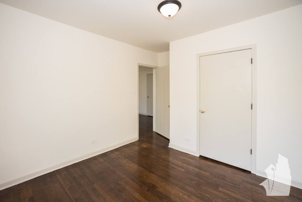 Apartment for rent at 5748 N Winthrop Ave #302, Chicago, IL 60660