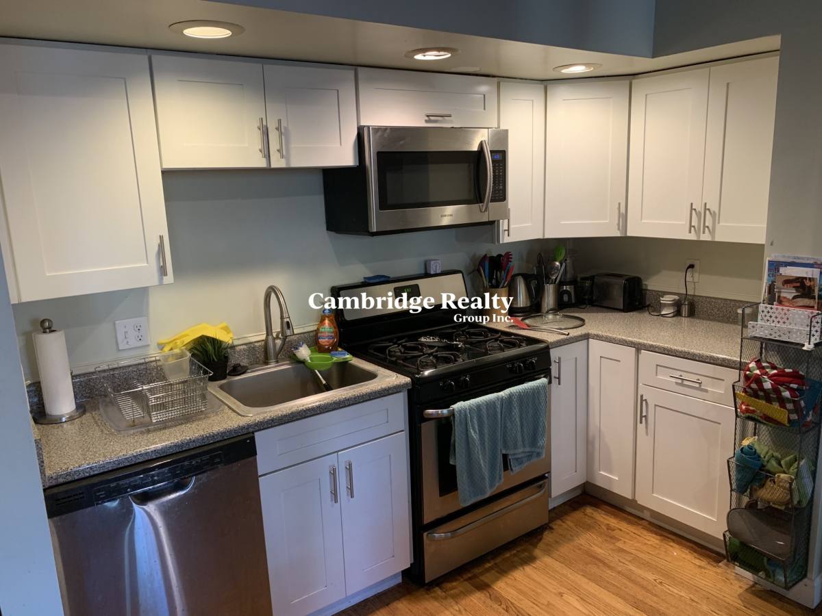 House for rent at 108 Central St #1T, Somerville, MA 02143