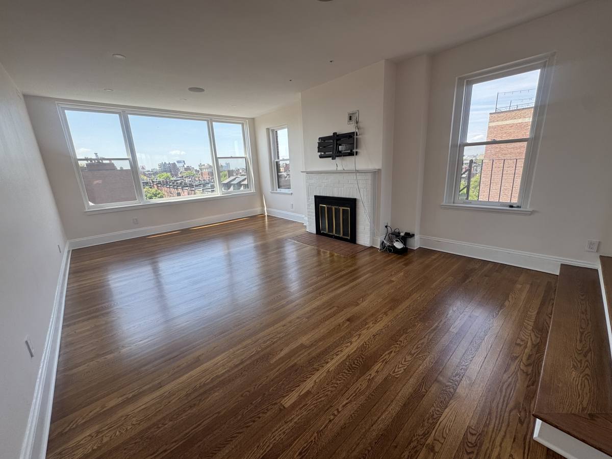 Apartment for rent at 239 Commonwealth Ave #72, Boston, MA 02116