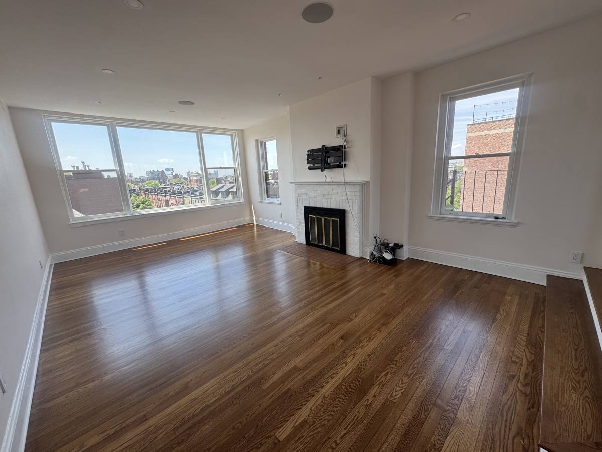 Apartment for rent at 239 Commonwealth Ave #72, Boston, MA 02116