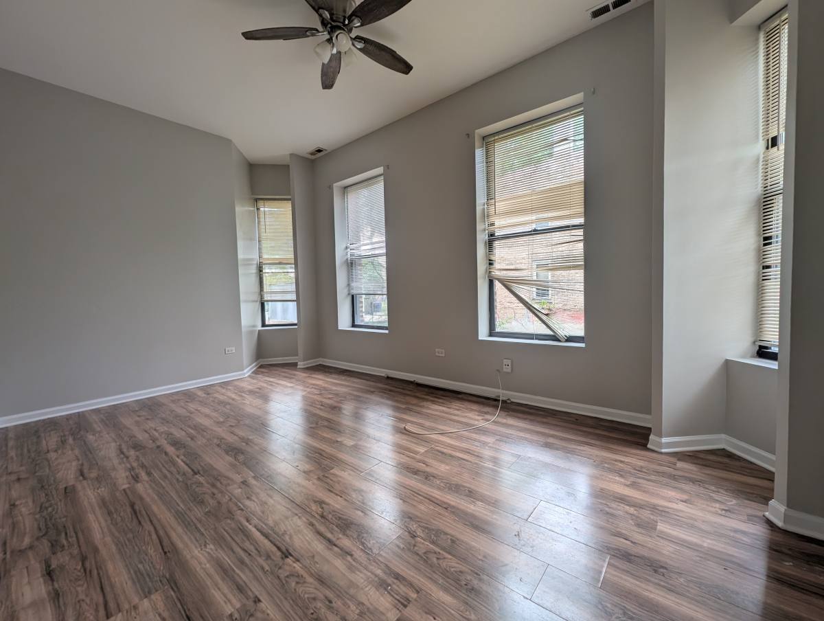 Apartment for rent at 5417 S Carpenter #1, Chicago, IL 60609