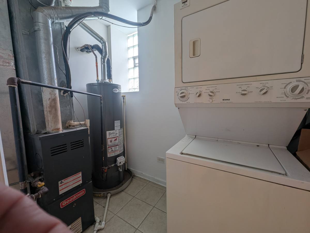 Apartment for rent at 5417 S Carpenter #1, Chicago, IL 60609