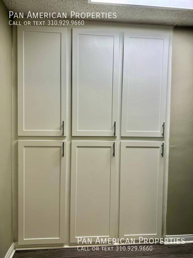 Apartment for rent at 400 Merrimac Way #7, Costa Mesa, CA 92626