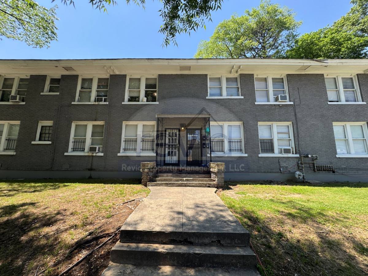 Apartment for rent at 195 Hawthorne, Memphis, TN 38112