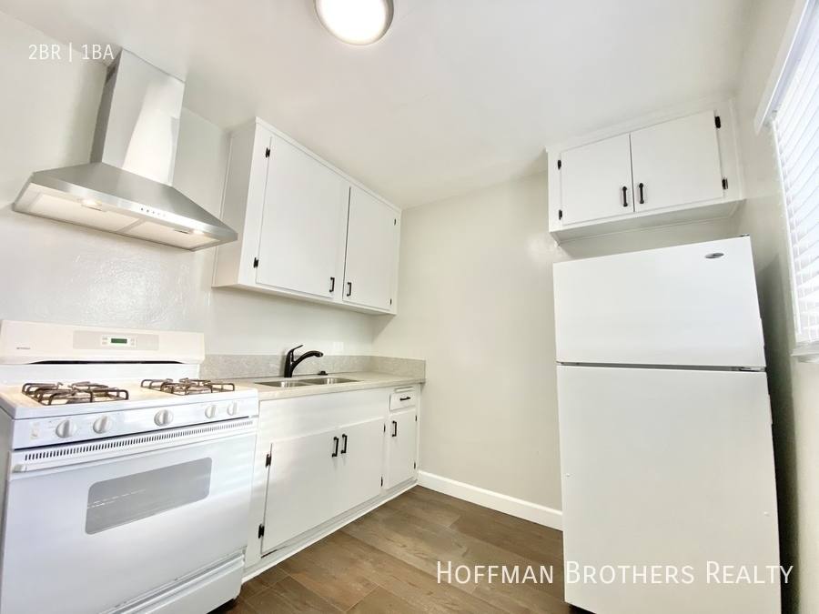Apartment for rent at 9450 Western Ave #9, Los Angeles, CA 90047