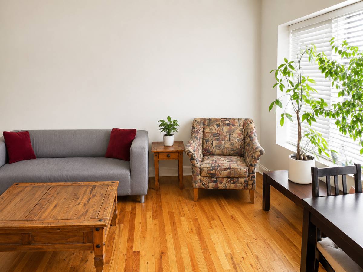 Apartment for rent at 3040 N Milwaukee #2R, Chicago, IL 60606