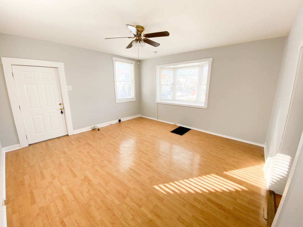 House for rent at 4177 Schiller Place, Saint Louis, MO 63116