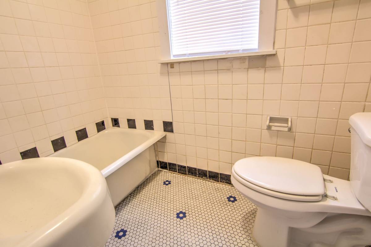 Apartment for rent at 3957-59 Chippewa St, Saint Louis, MO 63116