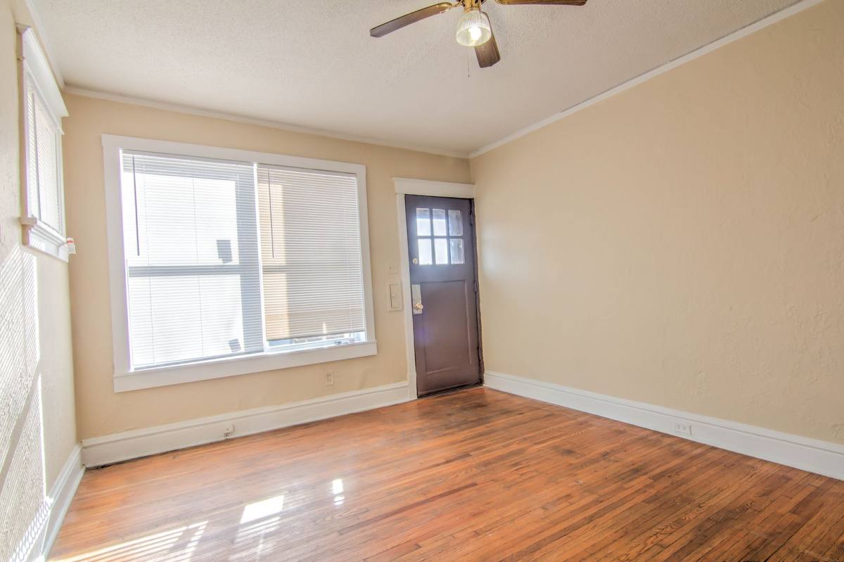Apartment for rent at 3957-59 Chippewa St, Saint Louis, MO 63116