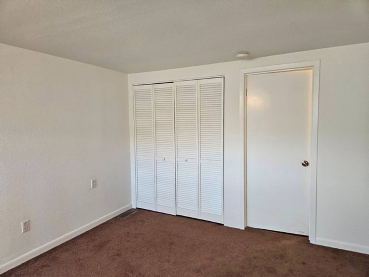 House for rent at 460 Talmadge Rd, Independence, OR 97351