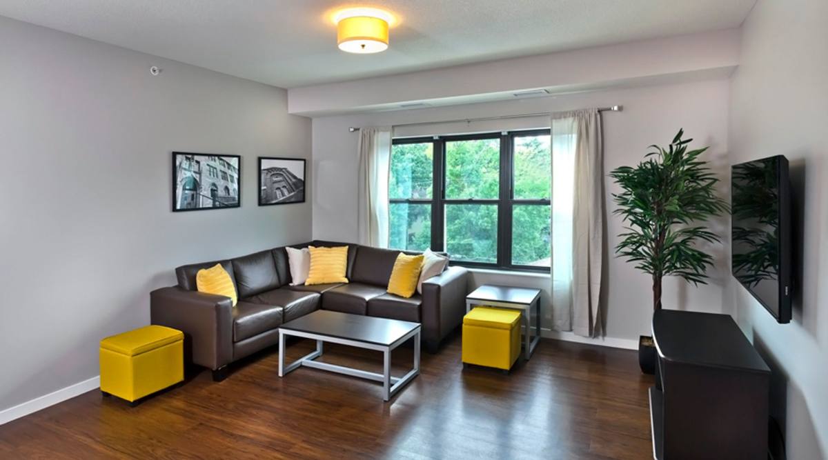 Apartment for rent at 2140 Grand Ave, Saint Paul, MN 55105