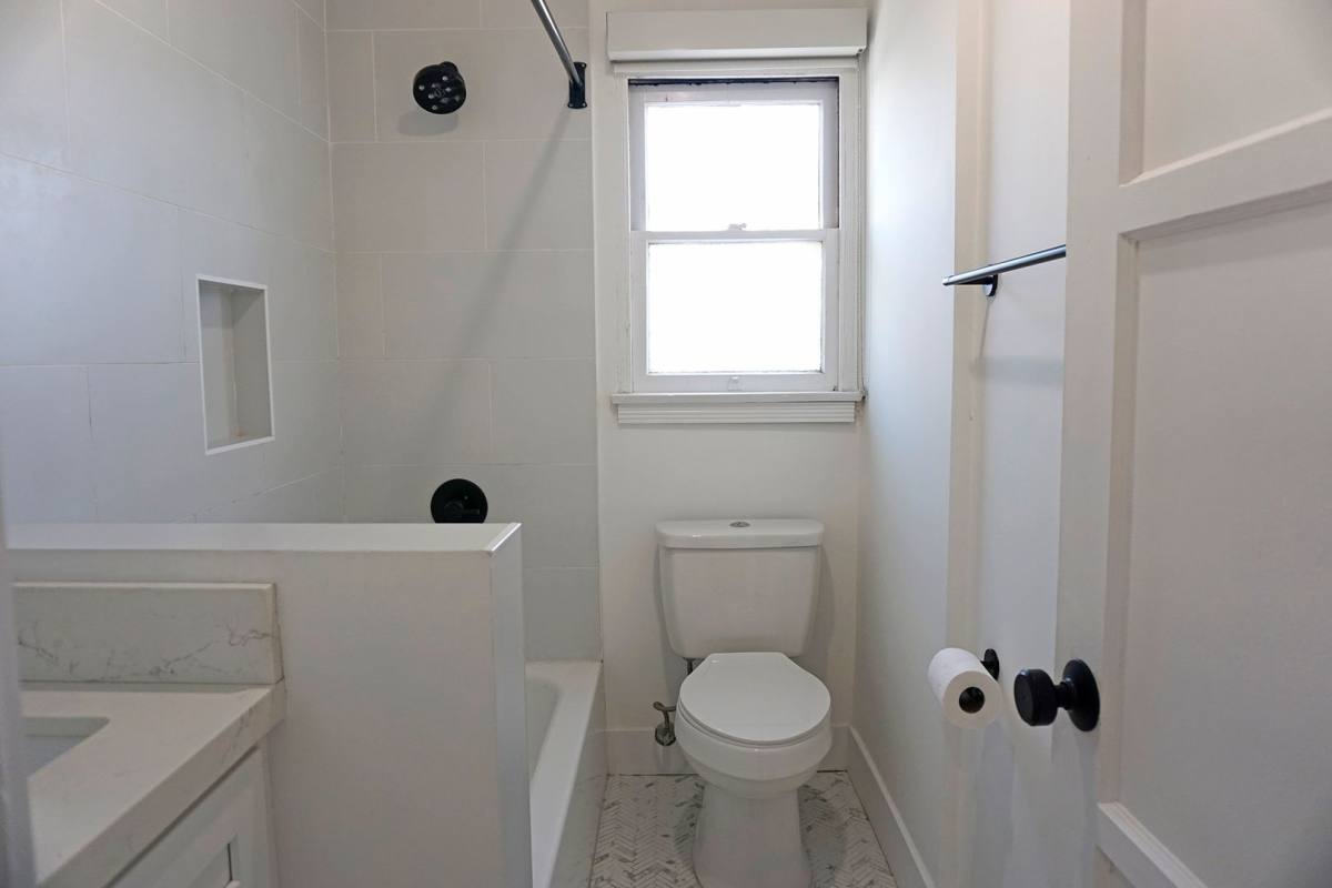 Apartment for rent at 1132-1142 Princeton St, Santa Monica, CA 90403