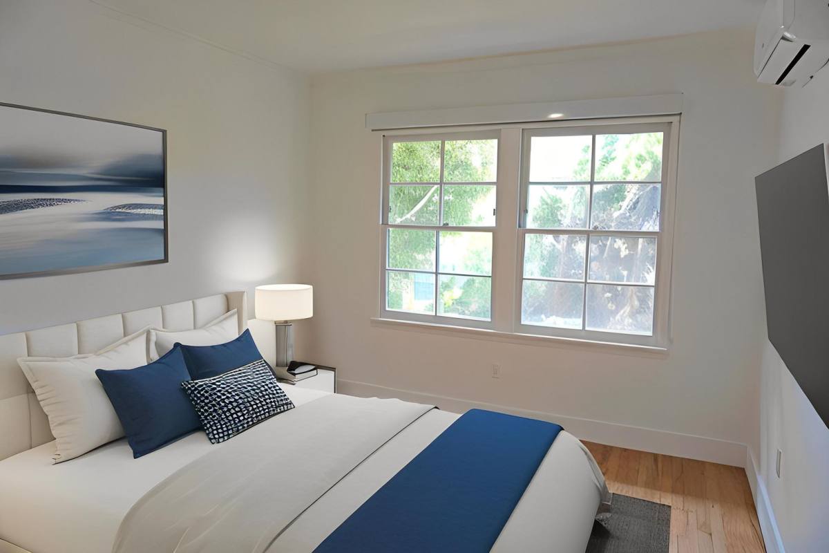 Apartment for rent at 1132-1142 Princeton St, Santa Monica, CA 90403